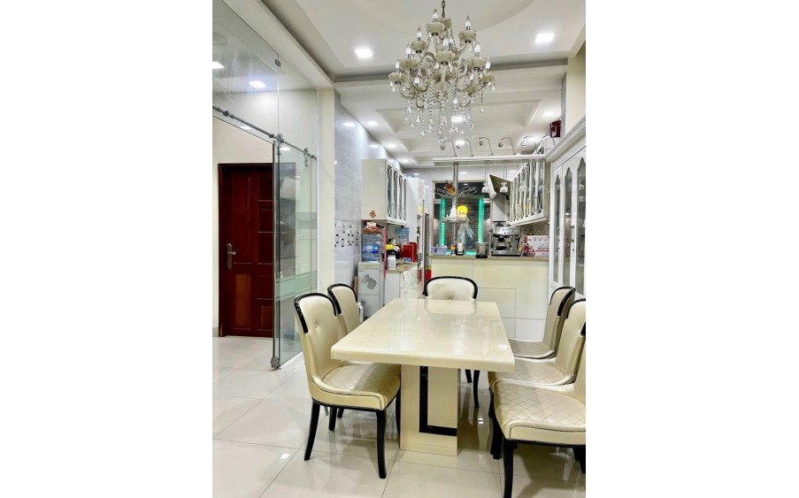 Một Căn Duy Nhất Đường Võ Văn Ngân, Cách Ngã Tư Thủ Đức 150m, 100m2,4T, Gíá Chỉ Hơn 10 Tỷ